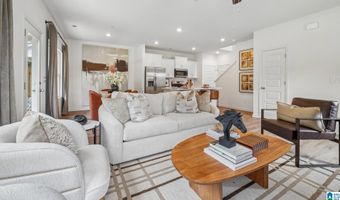 819 PEAVINE CROSSING Pkwy, Alabaster, AL 35007
