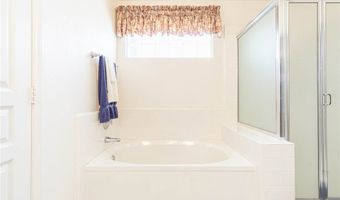 19581 Saint Andrews Way, Apple Valley, CA 92308