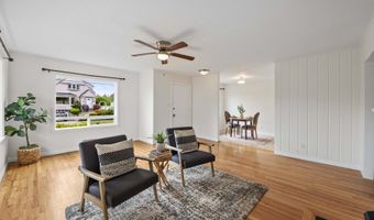 1465 3RD St, Astoria, OR 97103
