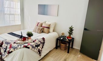 216 AFTON Sq 202, Altamonte Springs, FL 32714