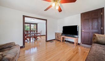 848 Brockton Ave, Abington, MA 02351
