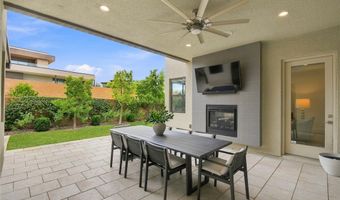 1 Moonfire Dr, Las Vegas, NV 89135
