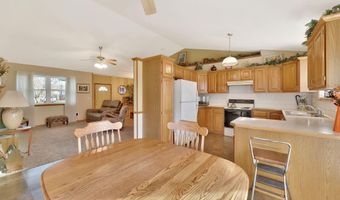 710 Lakewood Ct, Augusta, KS 67010