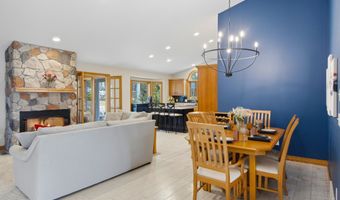 4473 Paper Birch Ln, Acme, MI 49686