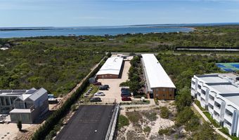2136 Montauk Hwy 112, Amagansett, NY 11930
