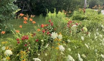 90 Pine Hill Dr, Berlin, VT 05663
