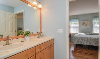 22 Sargent Rd, Brookline, NH 03033