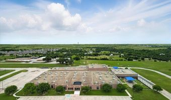 213 Wayne Dr, Aledo, TX 76008