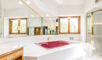 771 E Hickory Ave, Addison, IL 60101