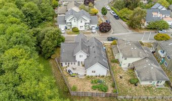2700 Meadow Creek Way, Arcata, CA 95521