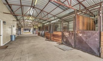 990 Doss Rd, Millsap, TX 76066