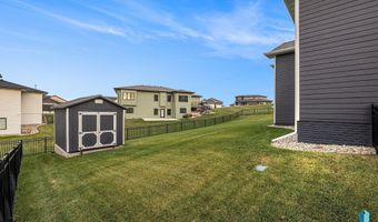 1604 W River Bend St, Brandon, SD 57005