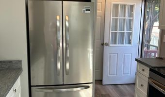 3 BAY VISTA Dr, Berlin, MD 21811