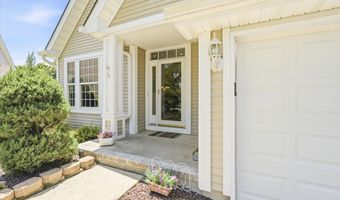 15 Breeze Ter, Barnegat, NJ 08005