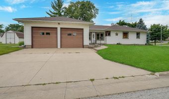 607 Parriott St, Aplington, IA 50604