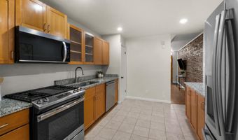 909 S STREEPER St, Baltimore, MD 21224