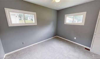 4174 Burkey Rd, Austintown, OH 44515