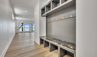 2707 1st St, Arnolds Park, IA 51331