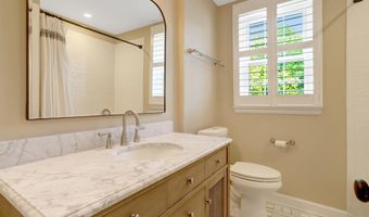 4725 31ST St S, Arlington, VA 22206
