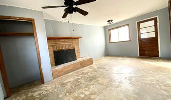 304 Plymouth St, Athens, WV 24712
