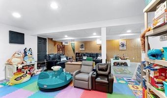 14903 Harrison Ave, Allen Park, MI 48101