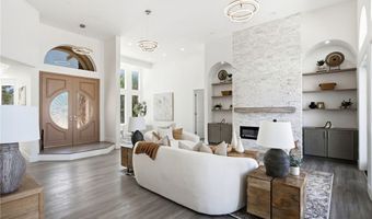 1094 Hillcrest View Ln, Fallbrook, CA 92028