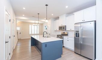 11029 AUGUSTA Ln 4, Berlin, MD 21811