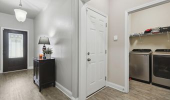 5361 Overland Dr, Biloxi, MS 39532