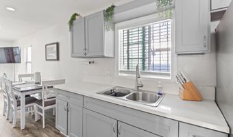 1766 E 105th St, Los Angeles, CA 90002