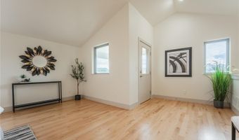 6892 Juniper Ct, Arvada, CO 80007