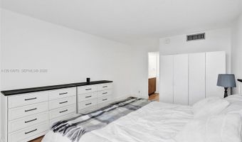 20379 W Country Club Dr 1440, Aventura, FL 33180