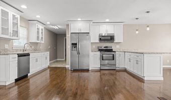 11127 E Brainerd Rd, Apison, TN 37302