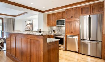 100 Bachelor Rdg 3214, Avon, CO 81620