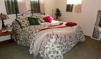 207 E 4th St, Atlantic, IA 50022