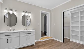 128 Englewood Dr, Archdale, NC 27263