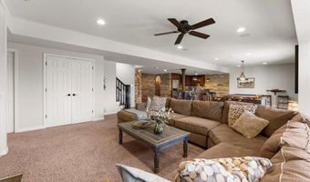 1209 Kiefer Springs Ct, Ballwin, MO 63021