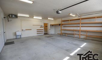 155 N 1st St W, Cowley, WY 82420