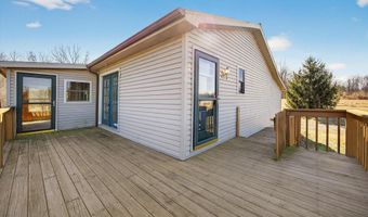 8923 E Sassafras Rd, Bloomfield, IN 47424