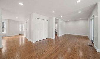99 Corn Rd, Bolton, MA 01740