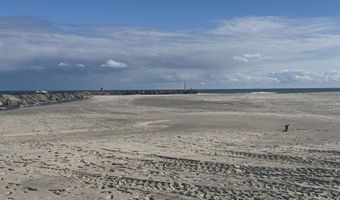 281 7th St, Avalon, NJ 08202