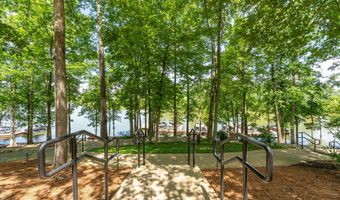 1071 Southern Pne, Greensboro, GA 30642