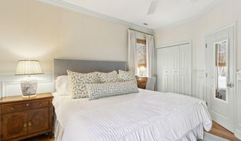 1711 Duke St, Beaufort, SC 29902