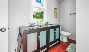 407 W Main St, Blue Mountain, MS 38610