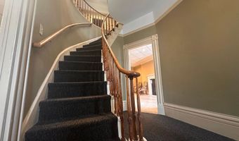 206 Pleasant St, Bennington, VT 05201