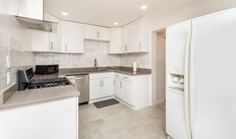 3206 BURGUNDY Rd, Alexandria, VA 22303