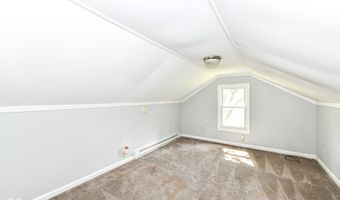114 South St, Southport, IN 46227