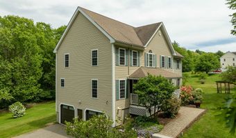 537 Pingree Hill Rd, Auburn, NH 03032