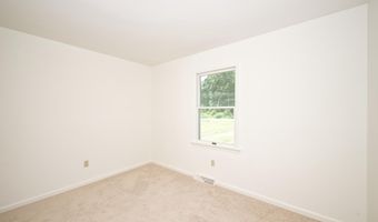 806 LYNNBURY WOODS, Dover, DE 19901