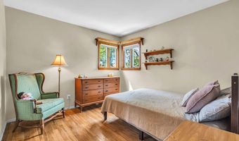 26 Allen Dr, Allentown, NJ 08501