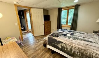 82 Tennyson Cir, Albrightsville, PA 18210